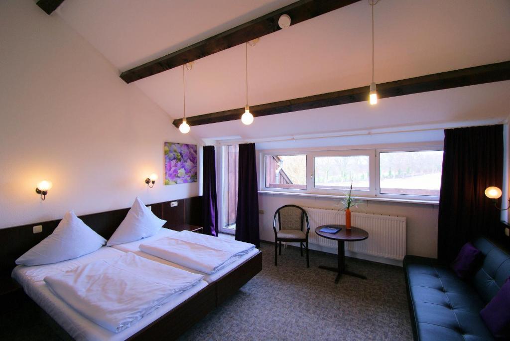 Motel Ostsee Lodge Ratekau Exterior photo